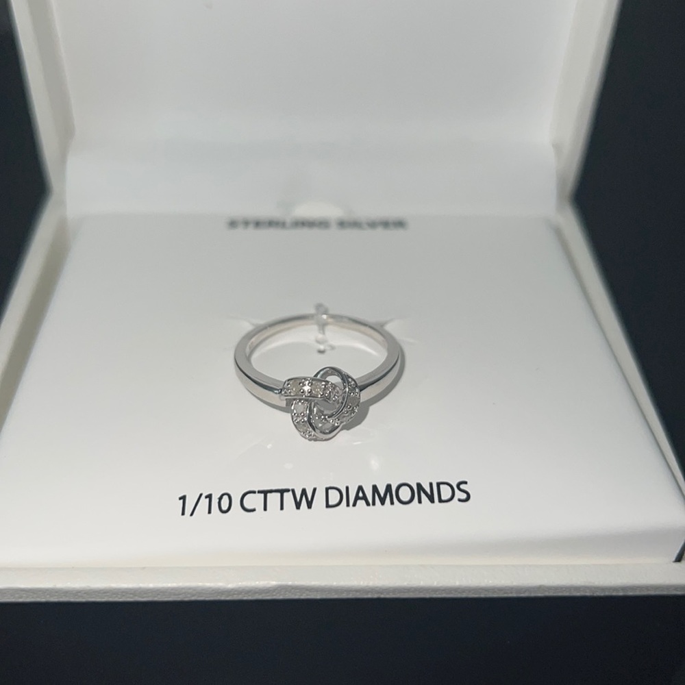 Sterling Silver 1/10 CTTW Diamonds